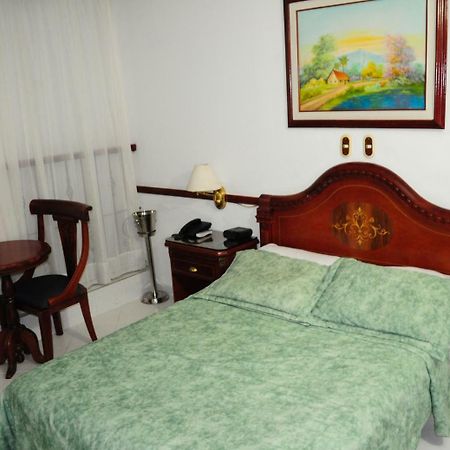 Hotel Quinta Avenida Cucuta Exterior photo